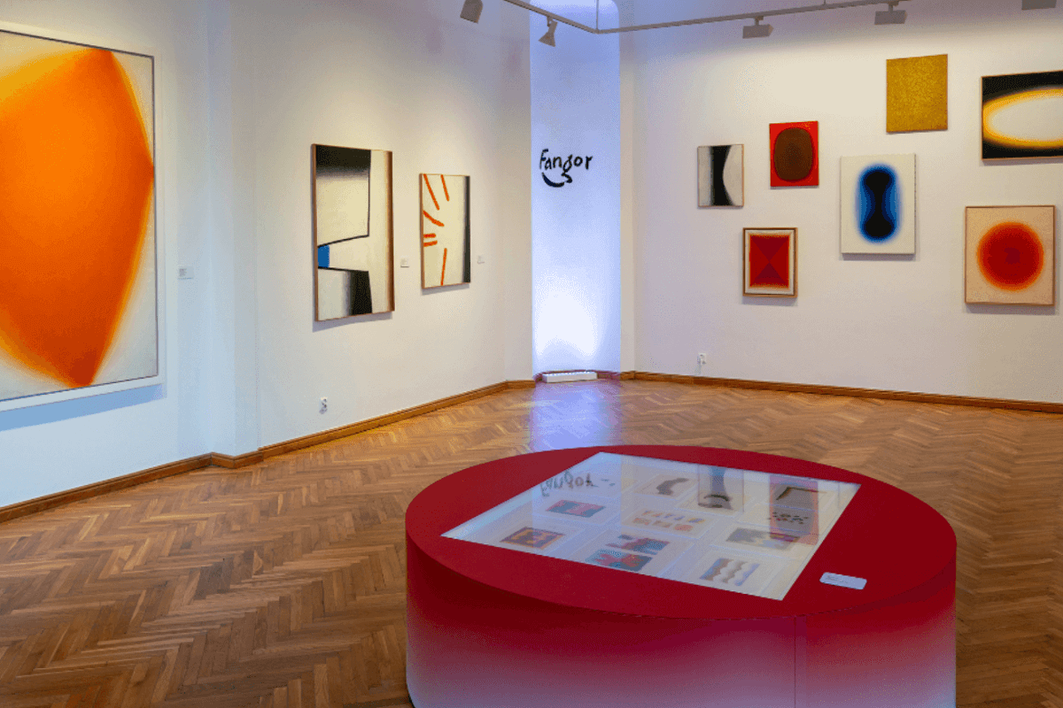 Wojciech Fangor's retrospective at the National Museum of Gdańsku
